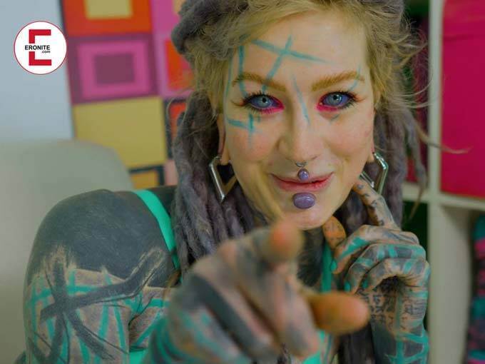Die meisten Tattoos und alles anal: Anuskatz Live Sex