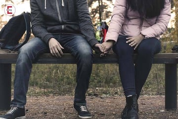 Alltagsbegleitung, Beischlafgehilfe und Mietezahler: Was macht eine Beziehung aus?
