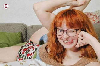 Iva Sonnenschein: Rothaarige Rotzgöre will Pornos drehen