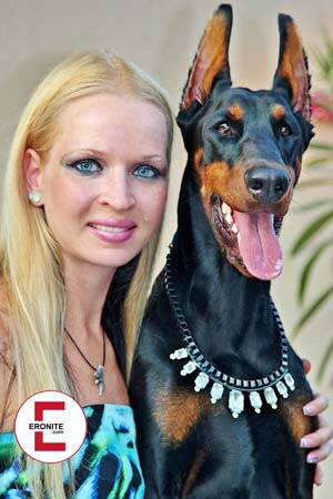 Vorteil Hund: Dessen Penis bleibt stecken!