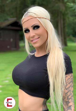 Amateur-Girl Tight Tini