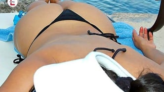 String-Tanga zerreißen: Das macht Männer richtig geil