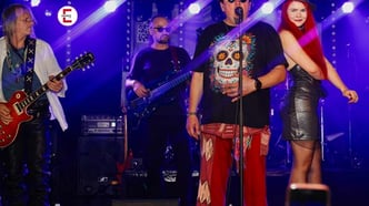 Mia May in Wacken: Erotischer Erlebnisbericht mitten im Schlamm