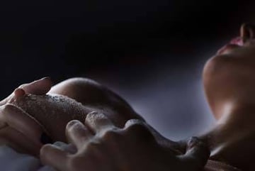 Brustwarzen-Orgasmus: 4 Tipps für den „Nippelorgasmus“