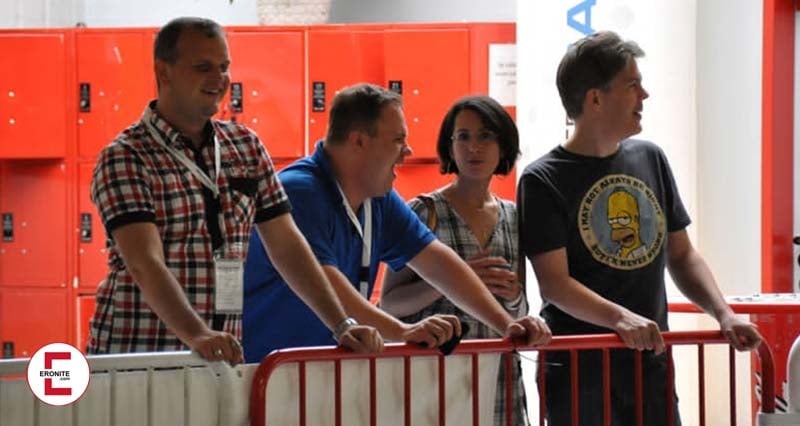 Eronite beim Kartfahren mit Partnercash vor 16 Jahren Eronite beim Kartfahren mit Partnercash vor 16 Jahren