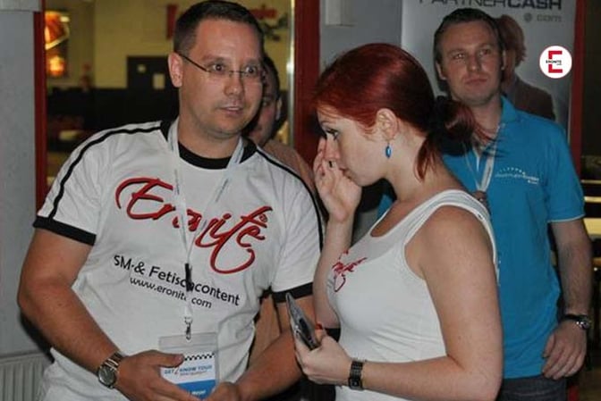 Eronite beim Kartfahren mit Partnercash vor 16 Jahren