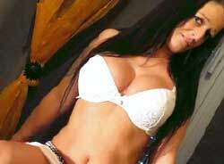 13 Fragen an Adrienne Kiss 13 Fragen an Adrienne Kiss