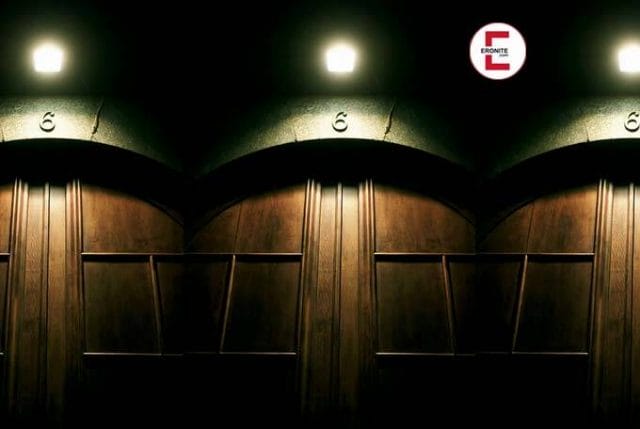 Erotische Kurzgeschichte: Zurück von der Dienstreise Erotische Kurzgeschichte: Zurück von der Dienstreise
