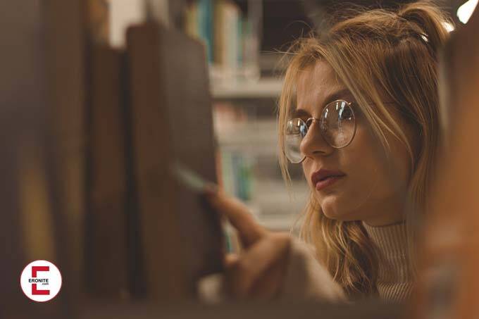 Erotikliteratur: Frivoler Sex & Kunst der Sinnlichkeit Erotikliteratur: Frivoler Sex & Kunst der Sinnlichkeit