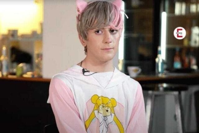 Nachgefragt: Wie ist das, ein Femboy zu sein? Nachgefragt: Wie ist das, ein Femboy zu sein?
