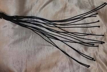 Kleine Peitschenkunde – Der Flogger Kleine Peitschenkunde – Der Flogger