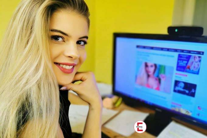 So sexy is Eronite reader Julia from Munich