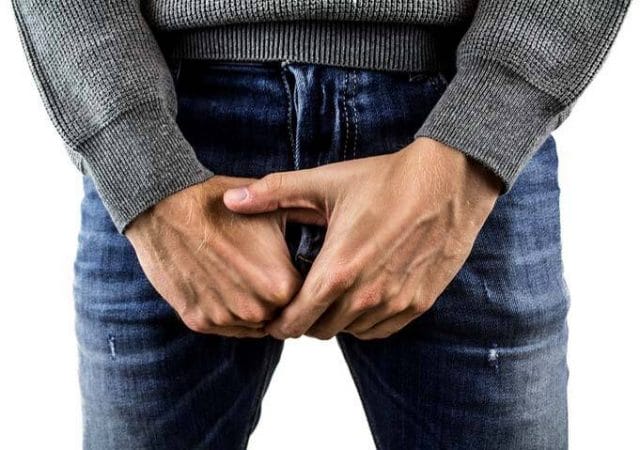 Vorsicht: Auch Küssen kann Tripper übertragen Vorsicht: Auch Küssen kann Tripper übertragen