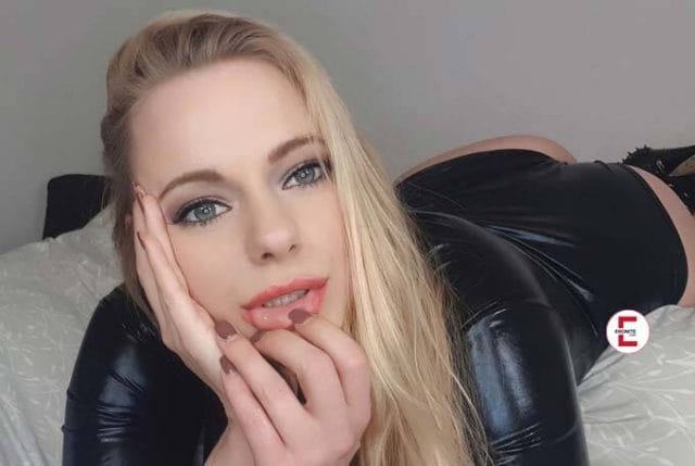 January 2 - Sweet_Mia_XXX celebrates her birthday January 2 - Sweet_Mia_XXX celebrates her birthday