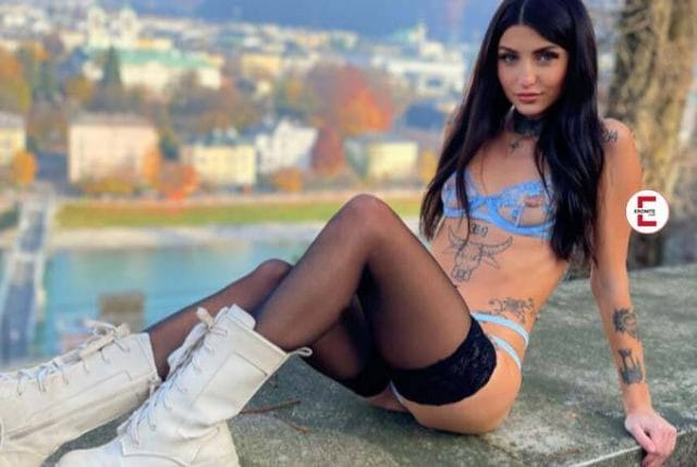 Veganessa porn: small tits and a greedy blowjob mouth Veganessa porn: small tits and a greedy blowjob mouth