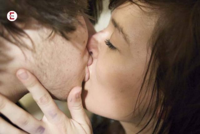 zungenkuesse-escorts-eronite Sex customers seek intimacy: French kissing is in demand